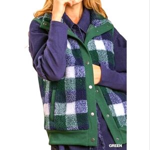 Umgee Faux Fur Plaid Button Up Vest with Side Pockets Size Large Retail $51